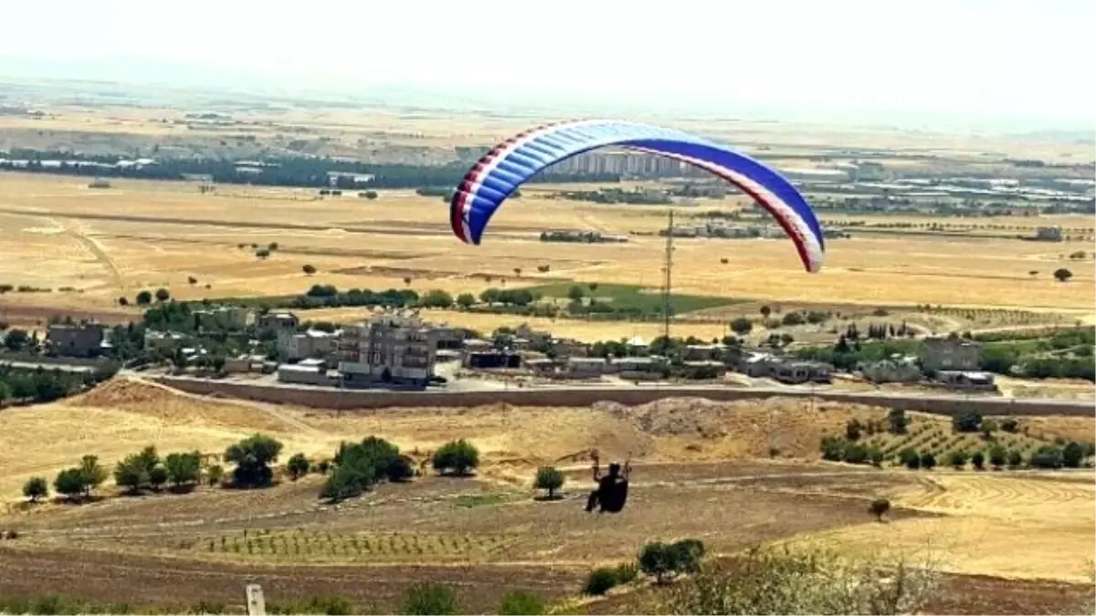 Yamaç Paraşütüyle Uçmak İsteyen Vatandaşlar Uçurulacak