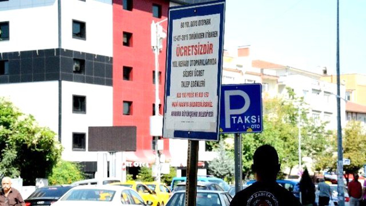 Ankara Büyükşehir Zabıtası\'ndan Yol Boyu