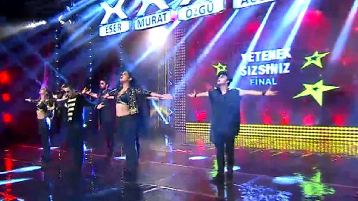 Barış Jackson Dance Crew Final Performansı