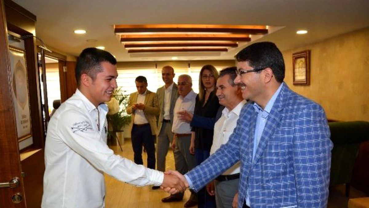 Başkan Çelik Personeliyle Bayramlaştı
