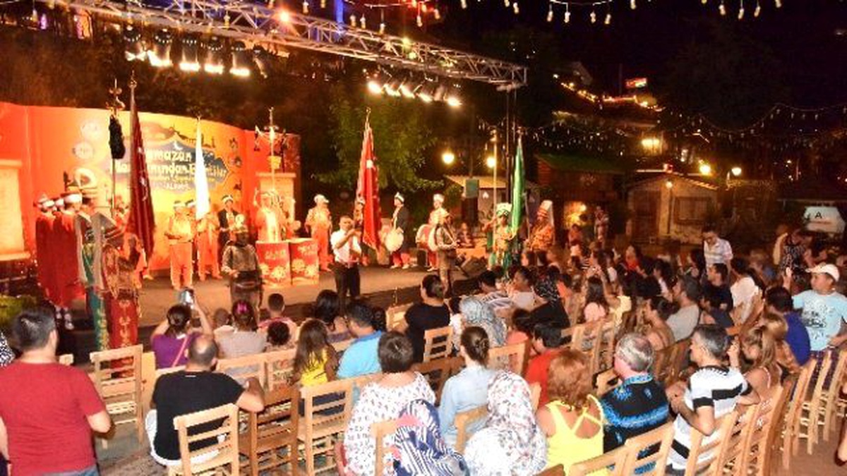 Başkan Yücel, Mehter Takımına Teşekkür Etti