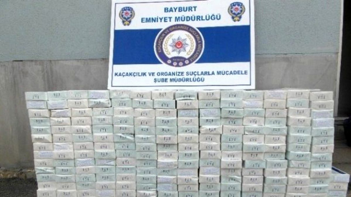 Bayburt\'ta 5 Bin Paket Gümrük Kaçağı Sigara Ele Geçirildi