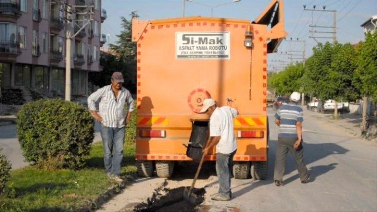 Bolvadin\'de Yol Onarım Çalışmaları
