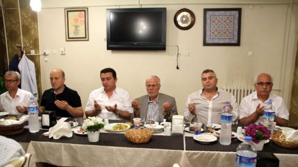 Bozüyük\'te Kent Konseyi Stk\'ları İftarda Buluşturdu