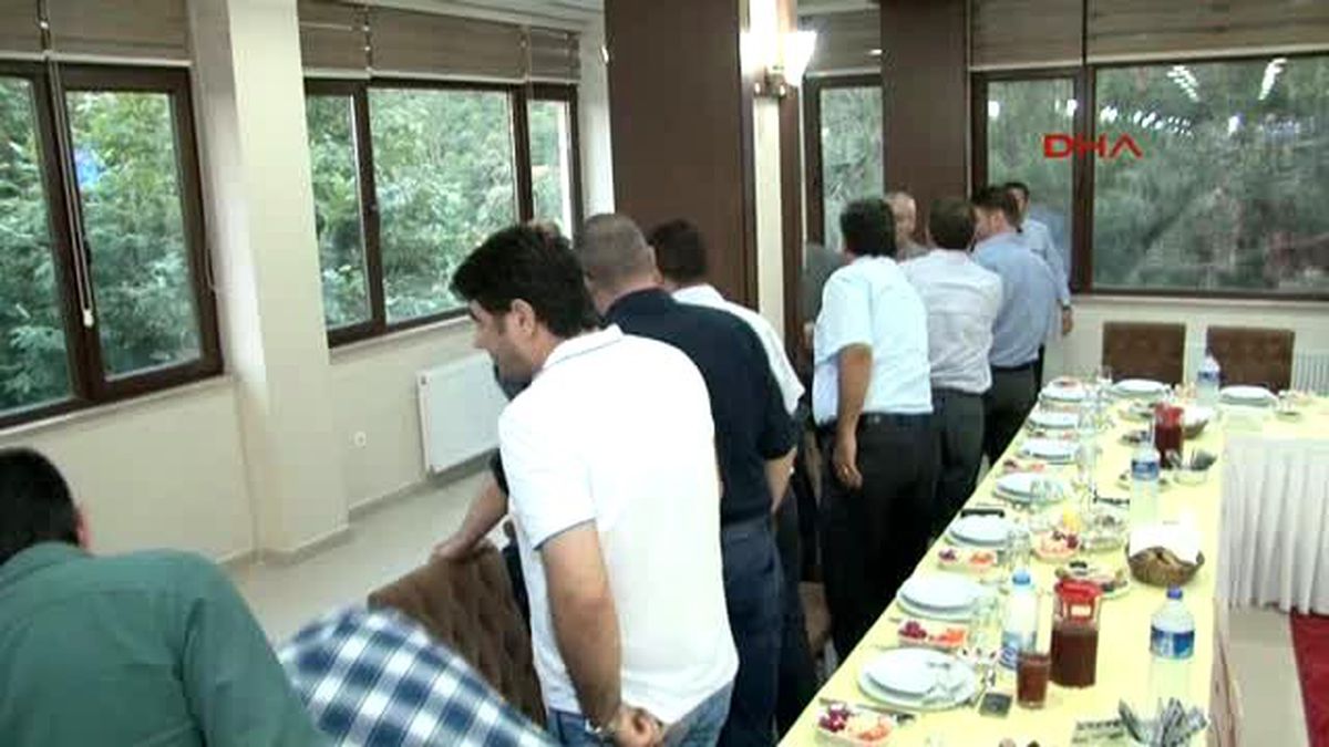 Bursa Müezzinoğlu: Yüzde 60\'lık Blok Gibi Gösterenler, Birlikte Bir Cacık Yapamadıklarını Millete...