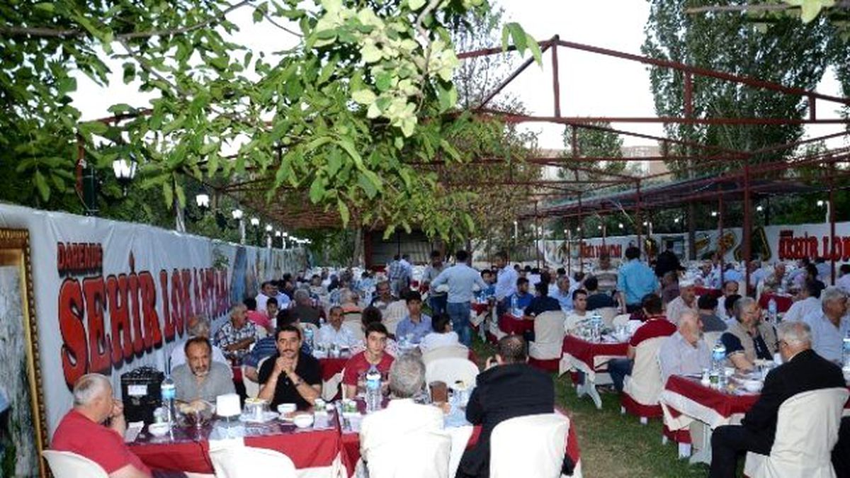 Darende\'de CHP İftarı