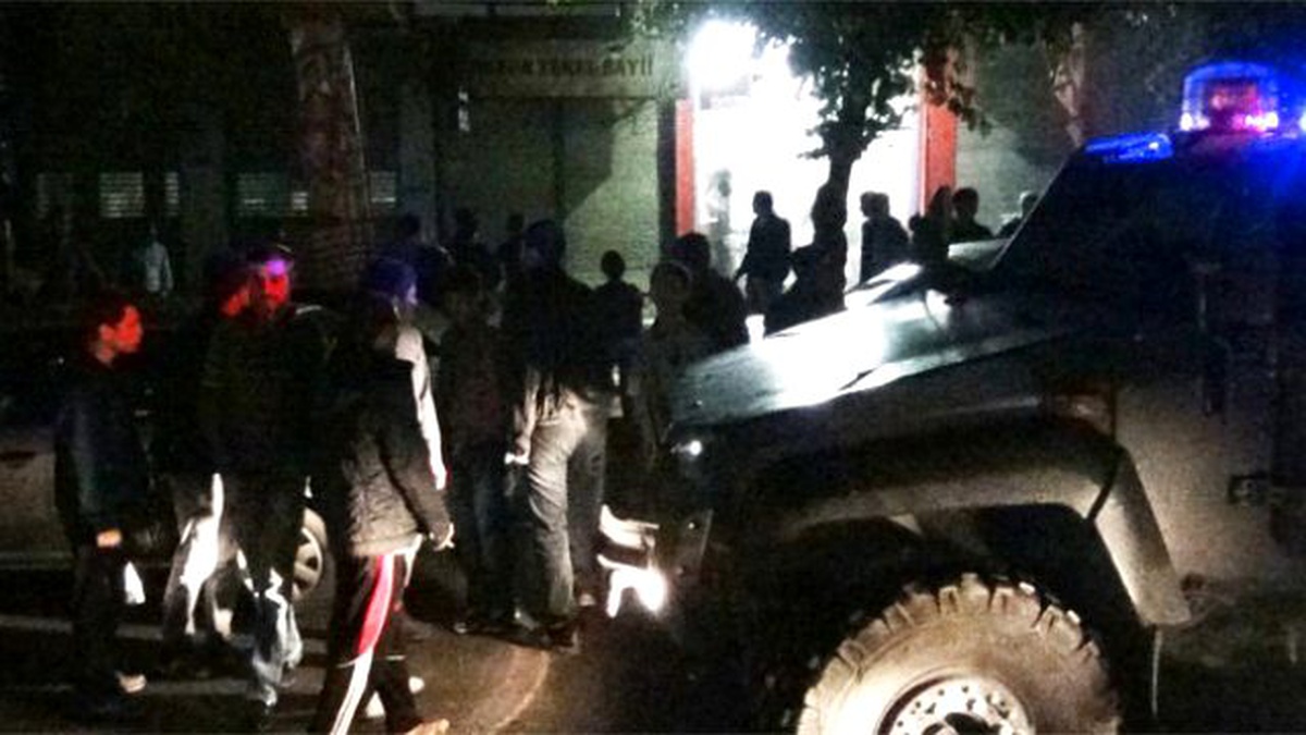 Diyarbakır\'da Silahlı Kavga: 1 Ölü, 2 Yaralı
