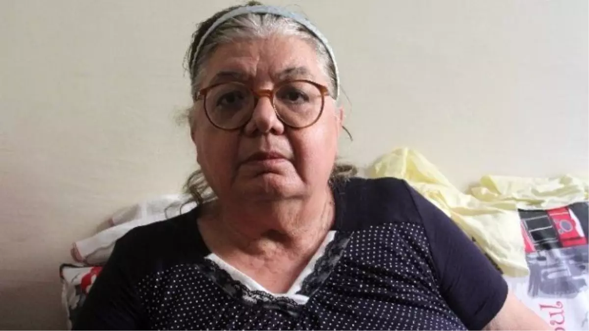 Dolandırıcılar Yaşlı Kadına Önce Kredi Çektirdi, Sonra Evini Sattırdı