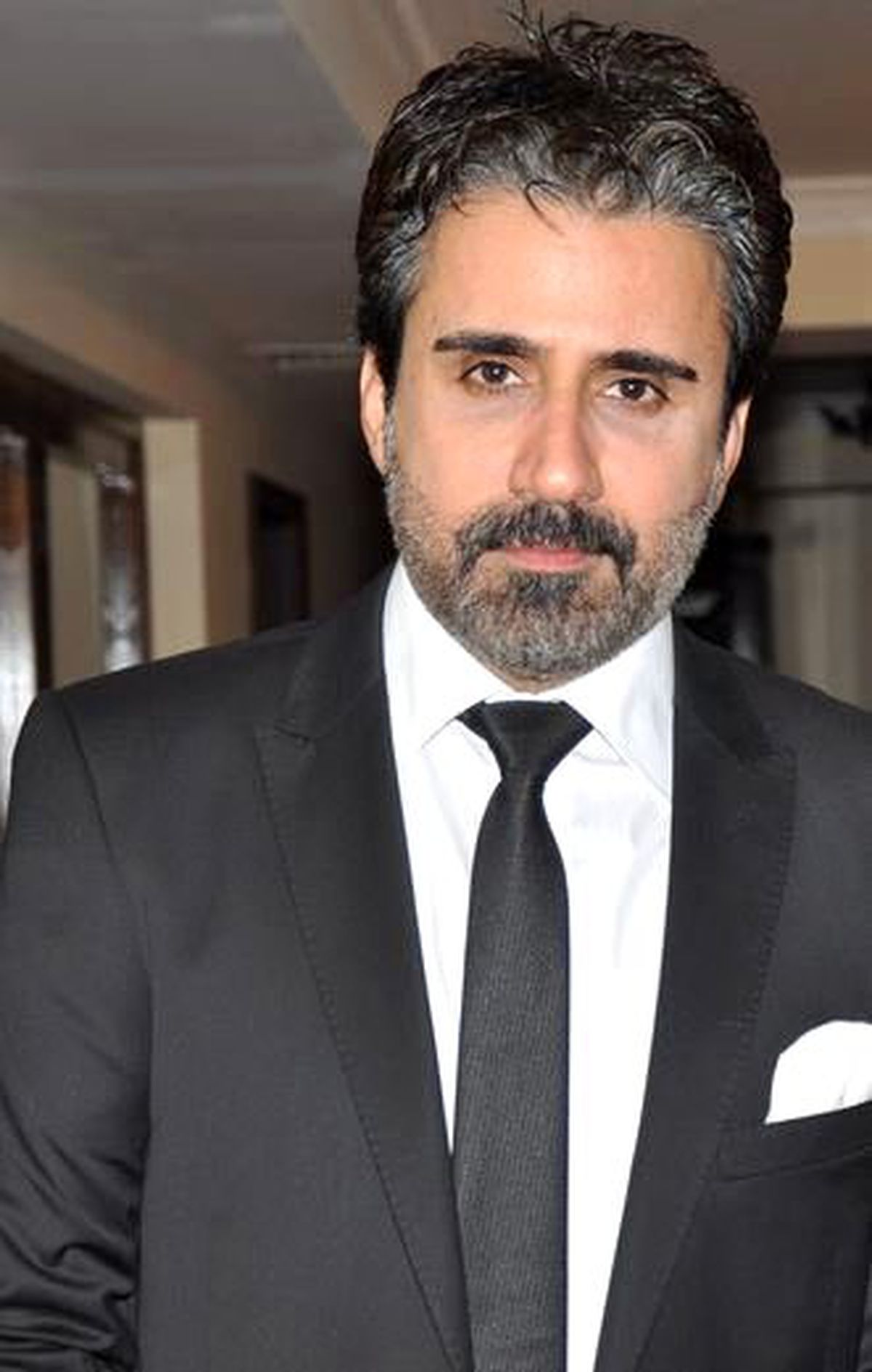 Emrah 1227 Lira İçin İcralık Oldu