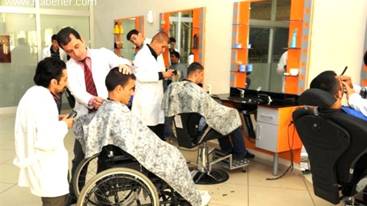 Engelliler Bayrama Bakımlı Saçlarla Girecek