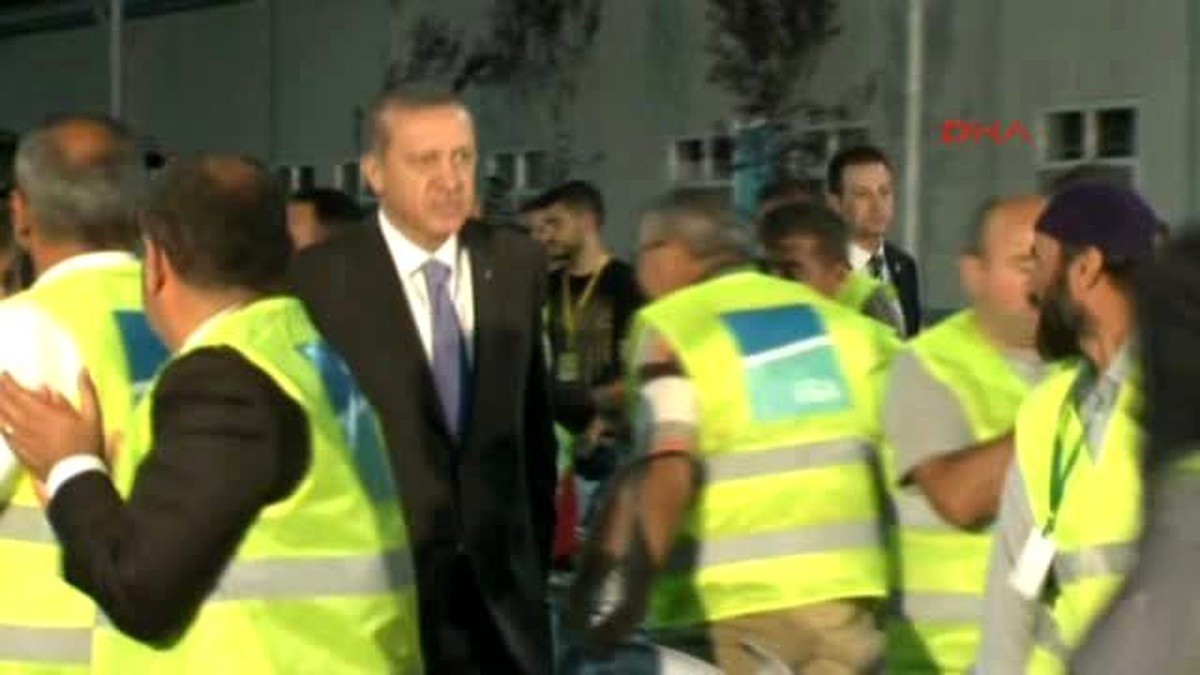 Erdoğan Bizim İkinci Bir Bayrağımız Olamaz. Devlet İçinde Devlet Asla Kabul Edilemez 1-