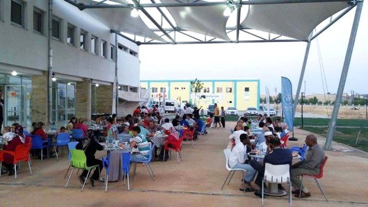 Gençlik Merkezi\'nden İftar Yemeği