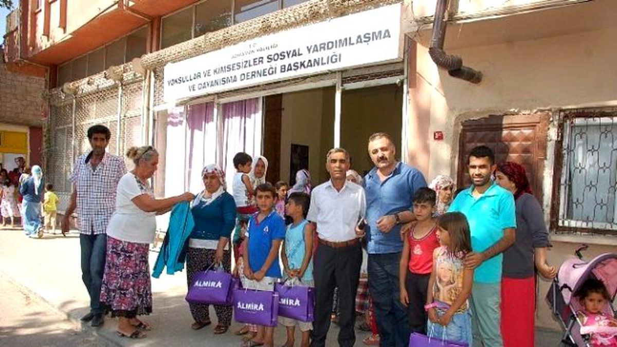 İhtiyaç Sahibi 200 Aileye Yardım Yapıldı