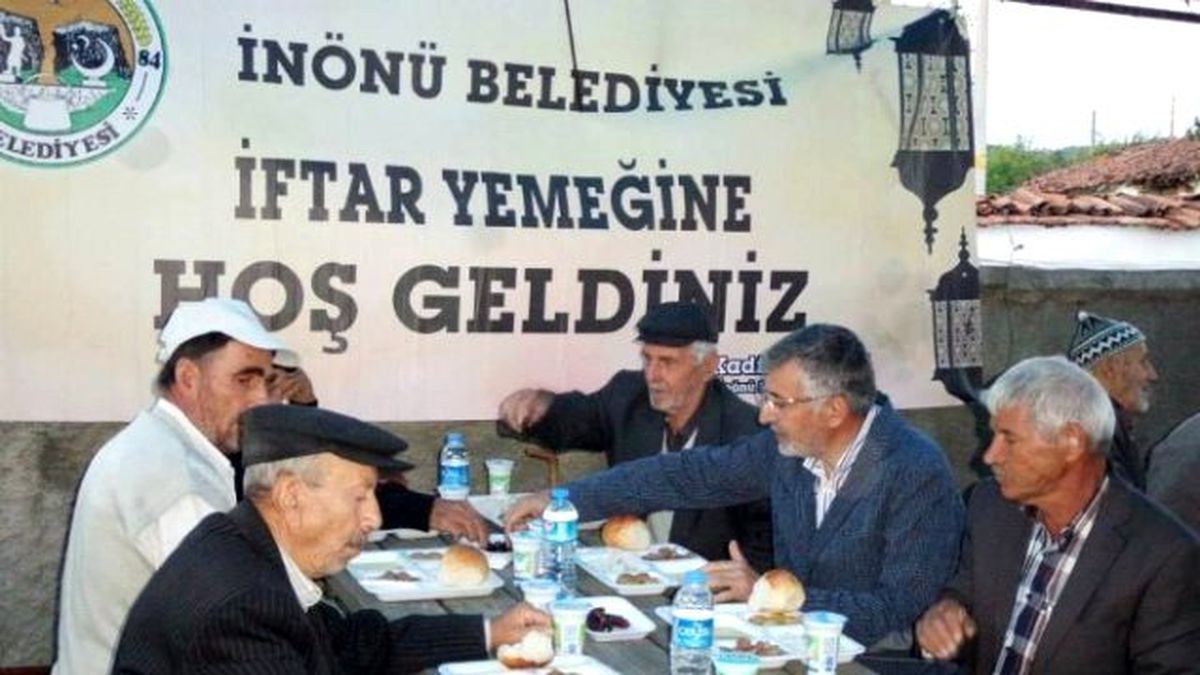 İnönü Belediyesi\'nin Son İftar Programı Seyitali Mahallesinde Gerçekleşti