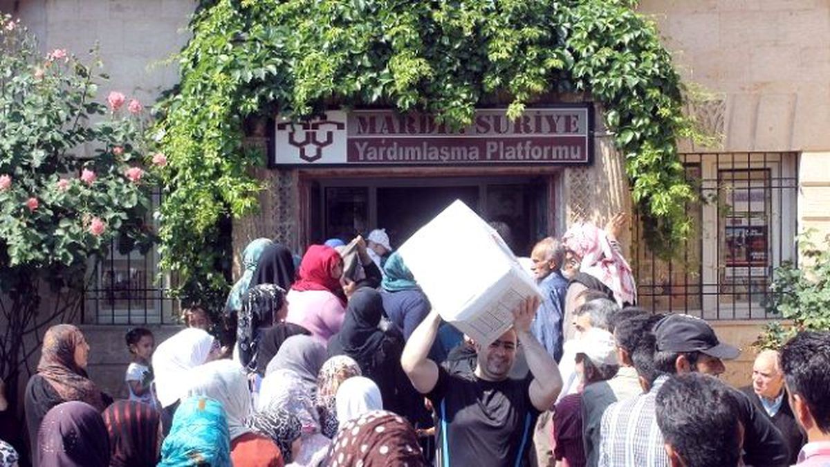 Mardin\'deki Suriyeli Ailelere Yardım