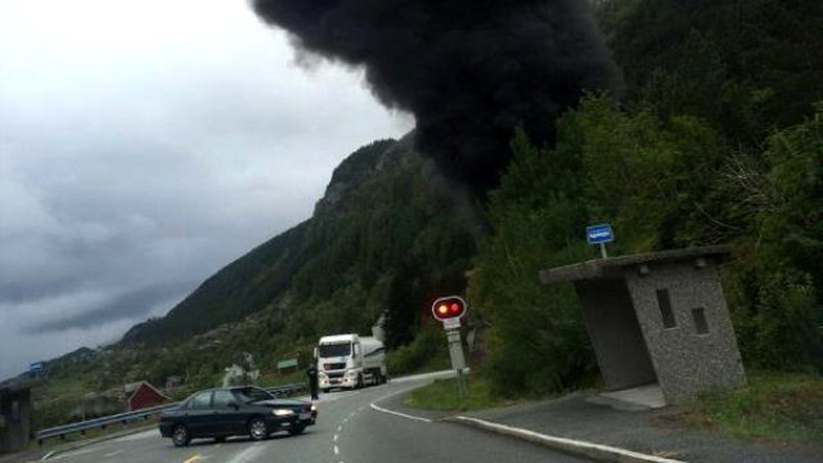 Norveç\'te Bir Petrol Tankeri Tünelde Patladı