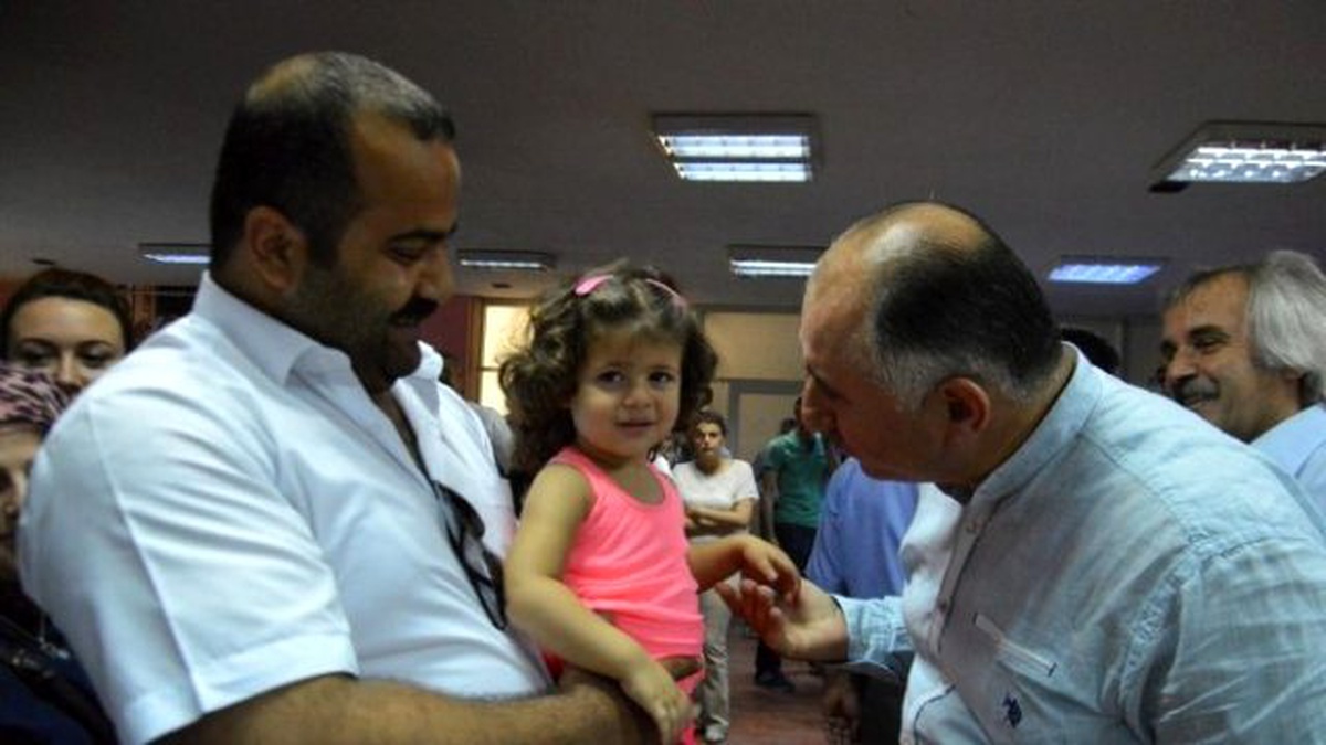 Orhangazi Belediye Başkanı Neşet Çağlayan Personelle Bayramlaştı