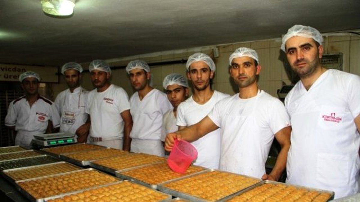 Ramazan Bayramı Tatlıcıların Yüzünü Güldürdü