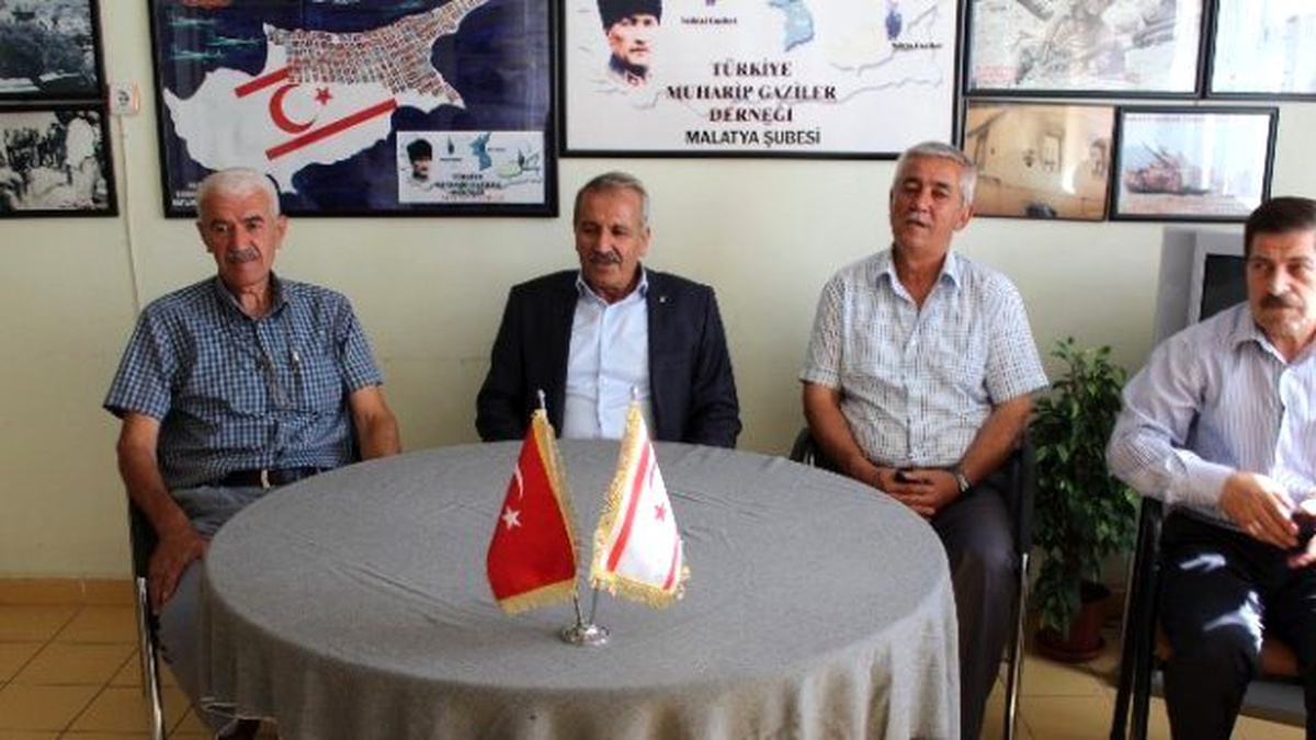 Şahin Türkiye Muharip Gaziler Derneğini Ziyaret Etti