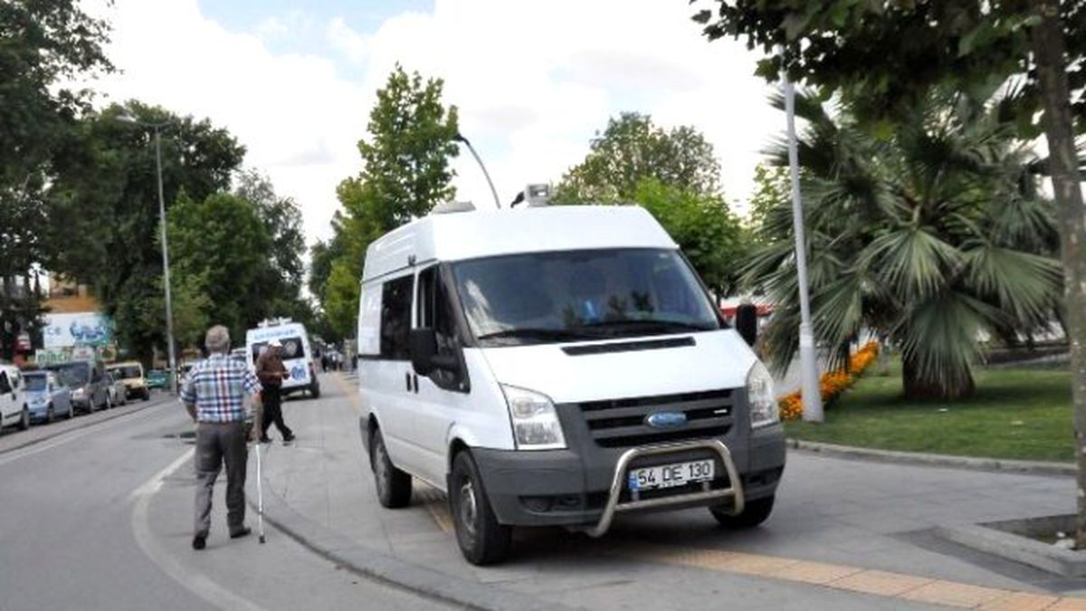 Sakarya\'da Şüpheli Çanta Paniği