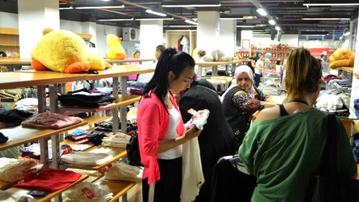 Sosyal Market\'te Bayram Yoğunluğu