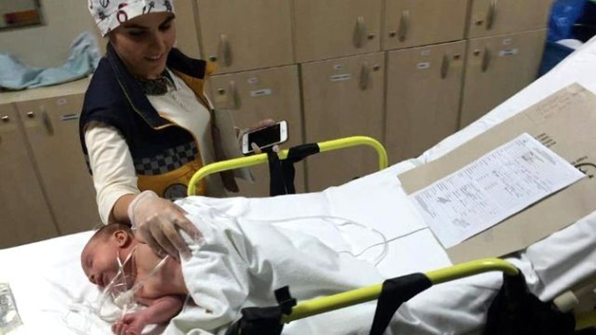 Su Yerine Turşu Asidi İçirilen 2 Aylık Bebek Hayata Tutundu