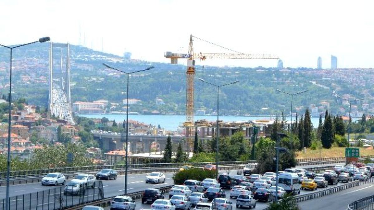 Trafikte Bayram Yoğunluğu Başladı