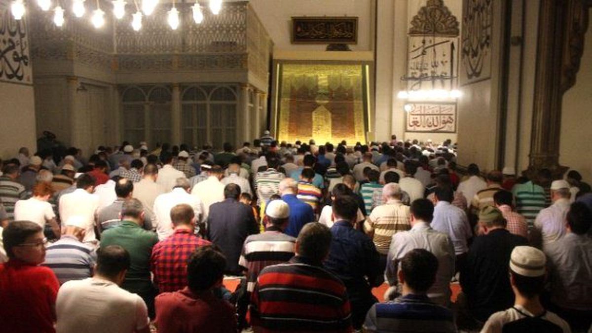 Ulu Cami\'de Son Teravih