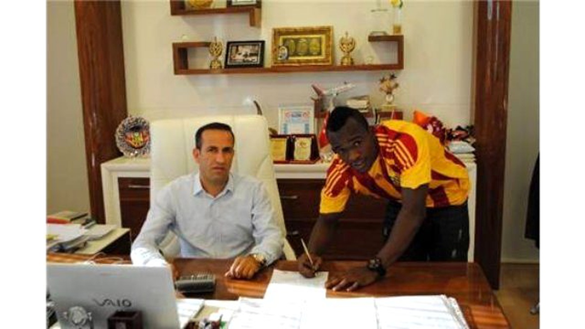 Yeni Malatyaspor, Nijeryalı Akpabio\'yu Transfer Etti