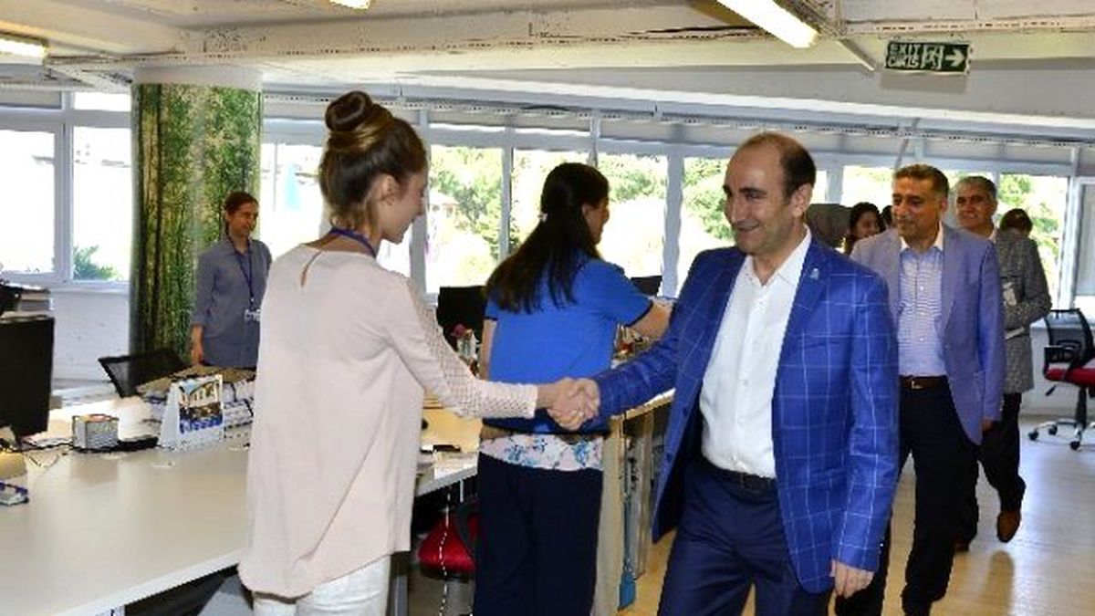 Yıldırım Belediye Başkanı İsmail Hakkı Edebali Belediye Çalışanları ile Bayramlaştı