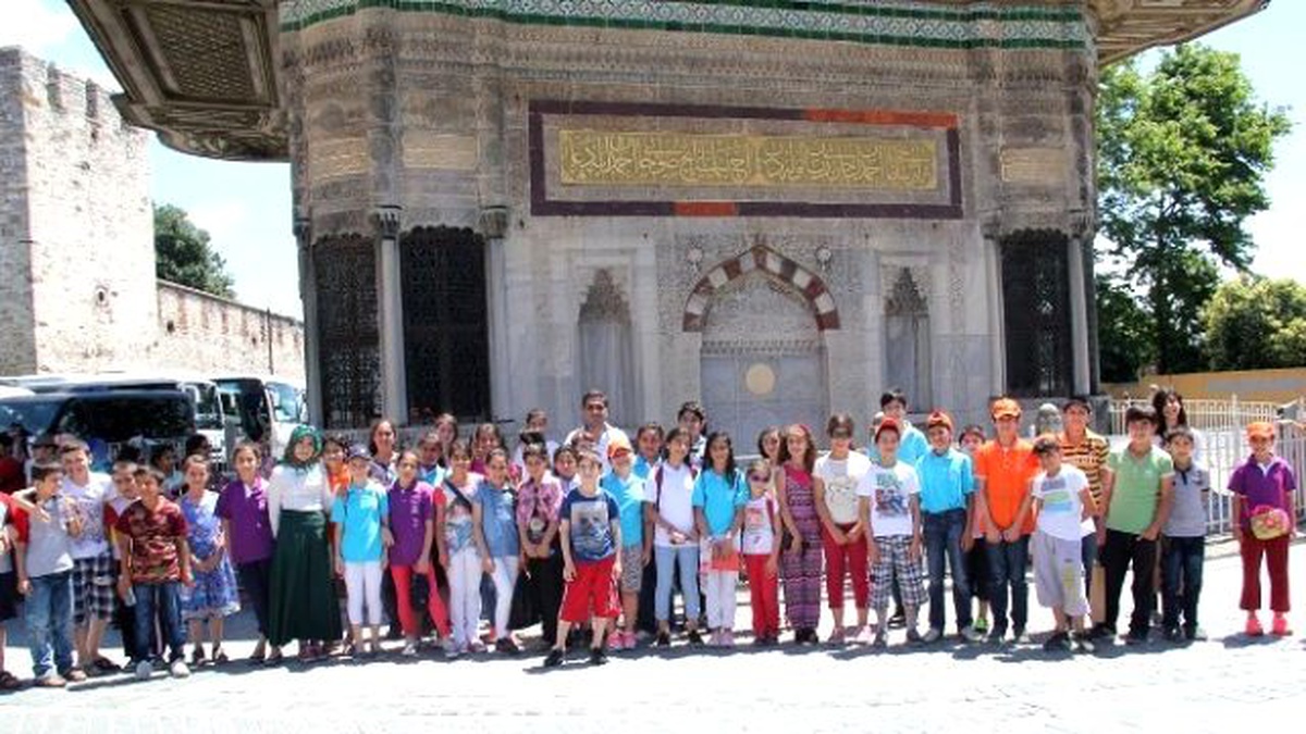 Zeytinburnu Belediyesi Bilgi Evleri\'nden Topkapı Sarayı Gezisi