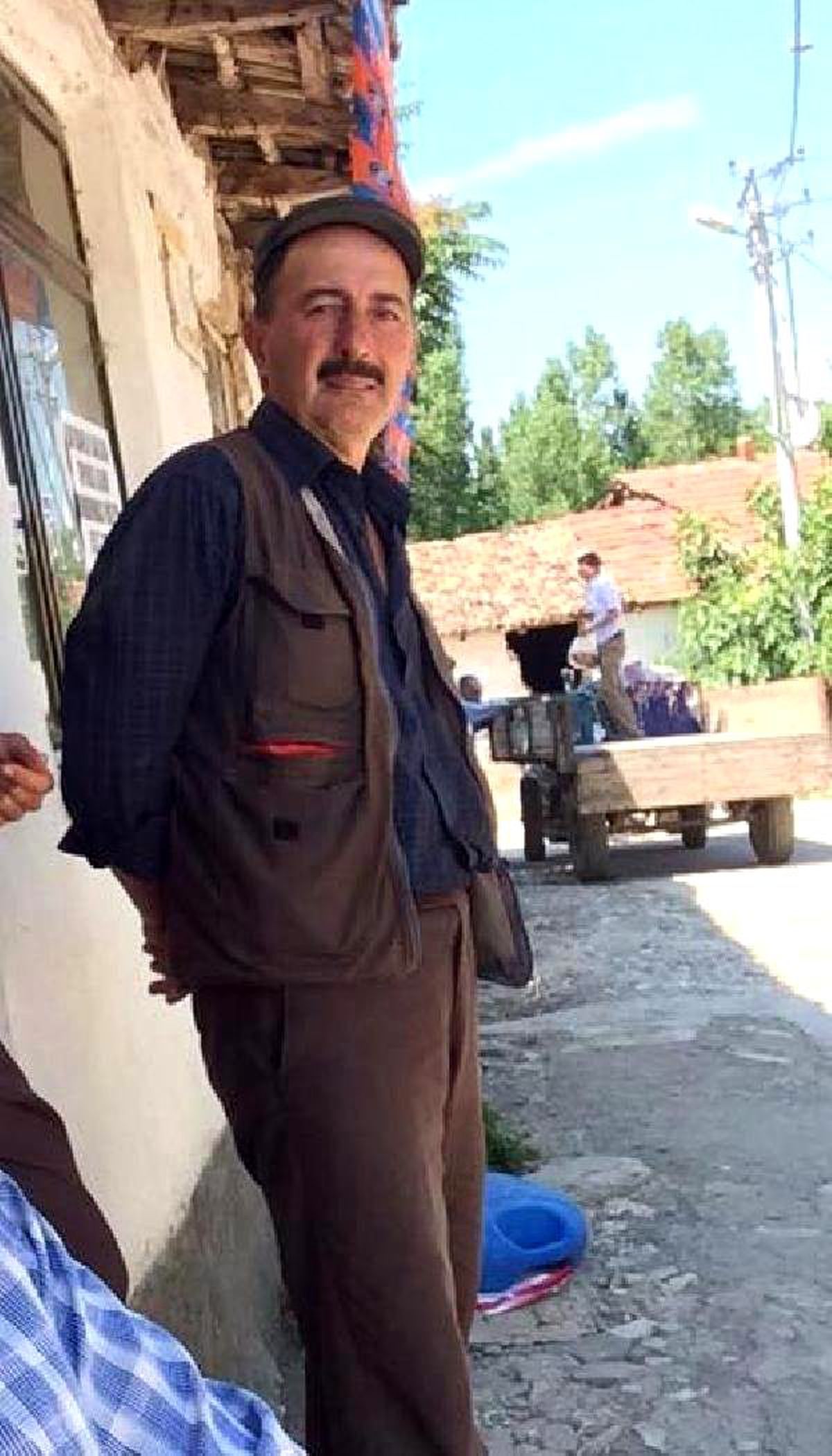 6 Yıl Önce Eşi ve Kızı Yıldırımdan Ölen Çiftçi İntihar Etti
