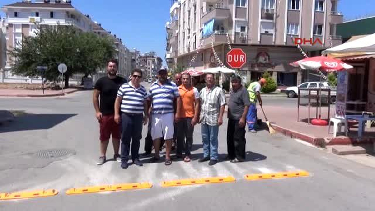 Antalya Mahalleli Kazalara Karşı Önlemini Kendi Aldı