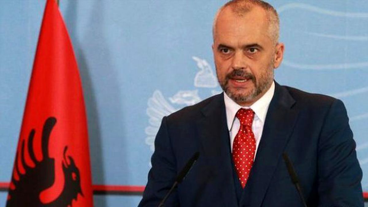 Arnavutluk Başbakanı Rama\'nın Kosova\'ya Ani Ziyareti