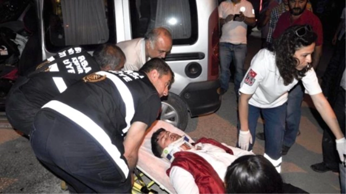 Bursa\'da Trafik Kazası: 8 Yaralı