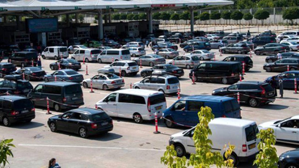 Canikli: Gümrük Kapılarından 8 Bin 300 Araç Giriş Yaptı