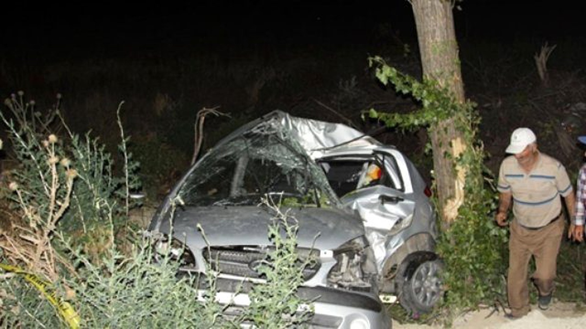 Çankırı\'da Trafik Kazası: 2 Ölü, 1 Yaralı