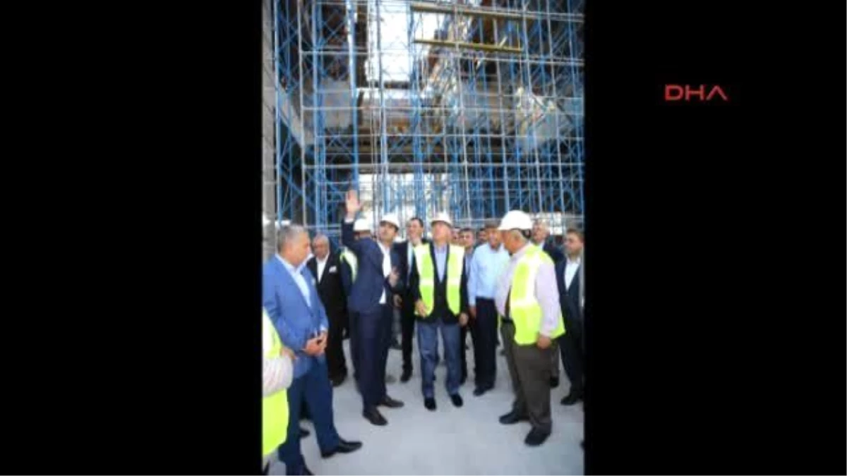 Cumhurbaşkanı Erdoğan Çamlıca Camii İnşaatında İnceleme Yaptı