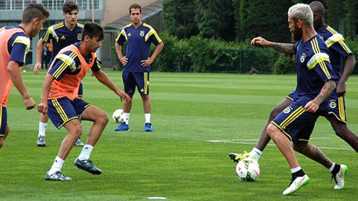 Fenerbahçe Yeni Sezon Hazırlıklarını Sürdürüyor
