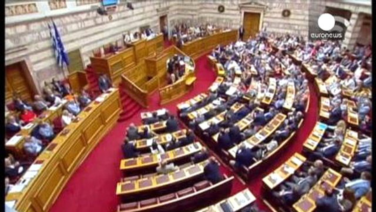 Kemer Sıkma Önlemleri Syriza\'yı Böldü