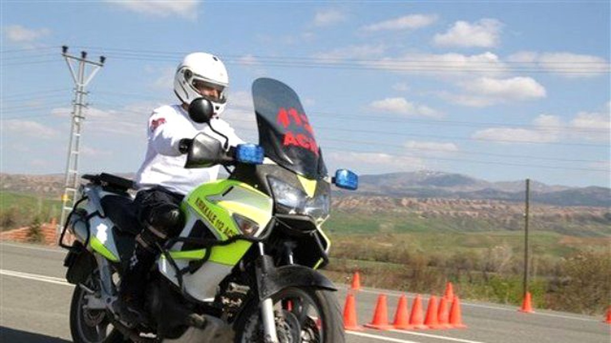 Kırıkkale\'de Motosikletli Ambulanslar Bayram Mesaisinde