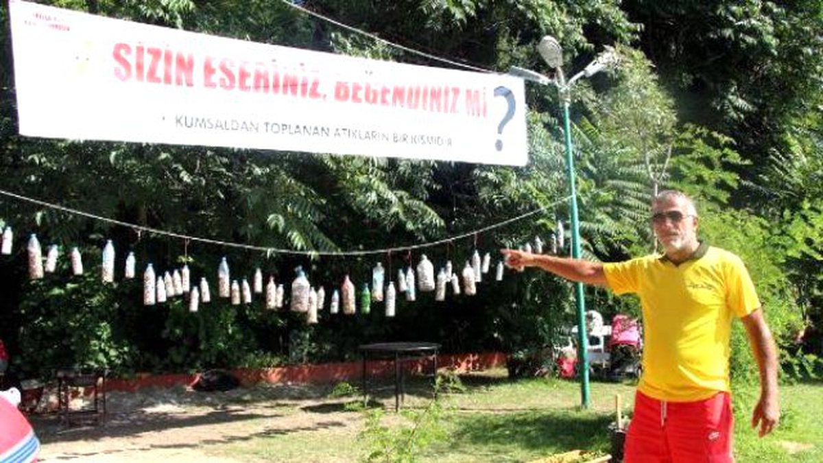Mavi Bayraklı Plajda İzmarit Kirliliğine Teşhirli Tepki