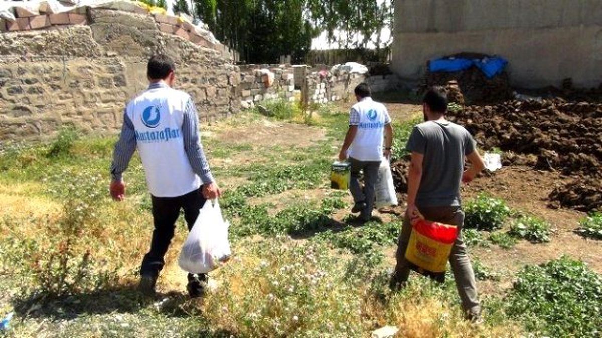 Mustazaflar Cemiyeti\'nin Yardımları Devam Ediyor
