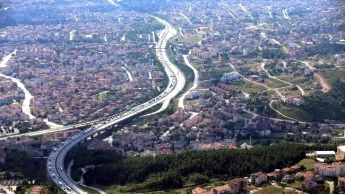 TEM'de Saat 06.00'da Çekilen Bayram Trafiği Fotoğrafı Şaşırttı