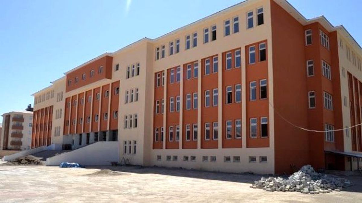 Yüksekova "Eğitim Yuvası" Haline Geldi
