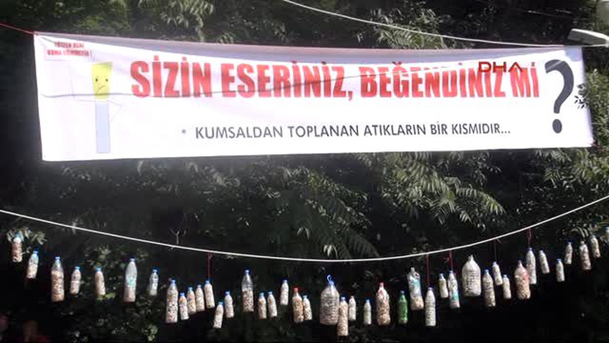 Zonguldak Mavi Bayraklı Plajda İzmarit Kirliliğine Teşhirli Tepki