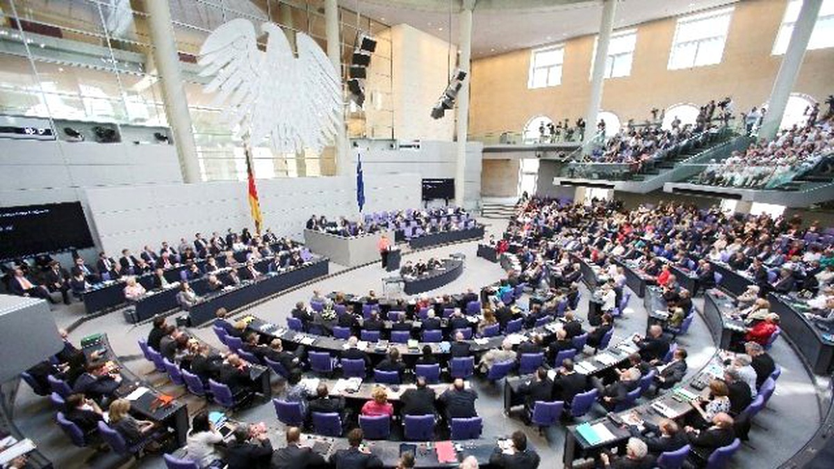Alman Parlamentosundan Yardım Paketi Müzakerelerine Onay