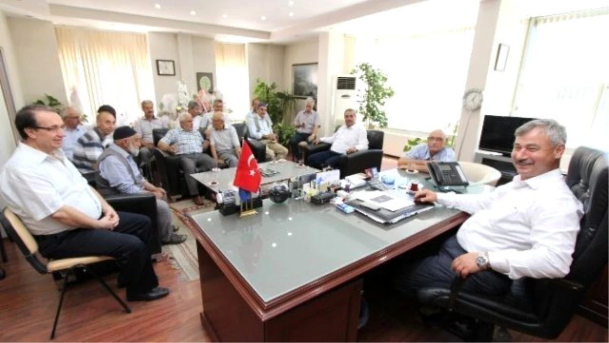 Başkan Yaralı Halkla Bayramlaştı