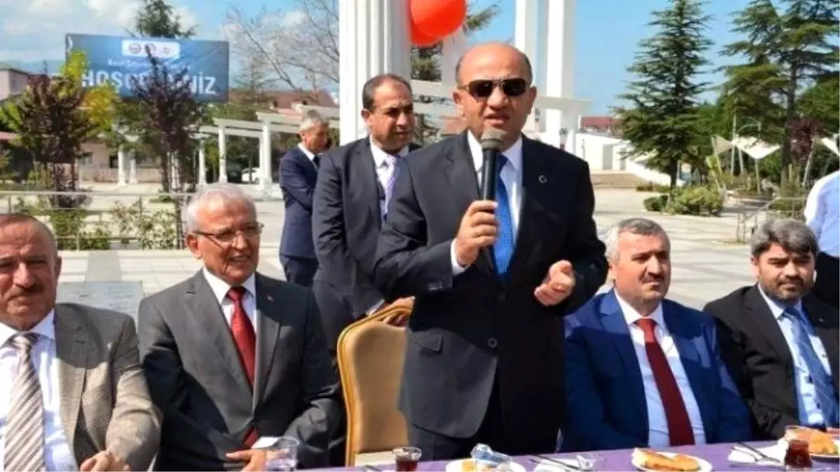 Bilim, Sanayi ve Teknoloji Bakanı Fikri Işık Vatandaşlarla Bayramlaştı