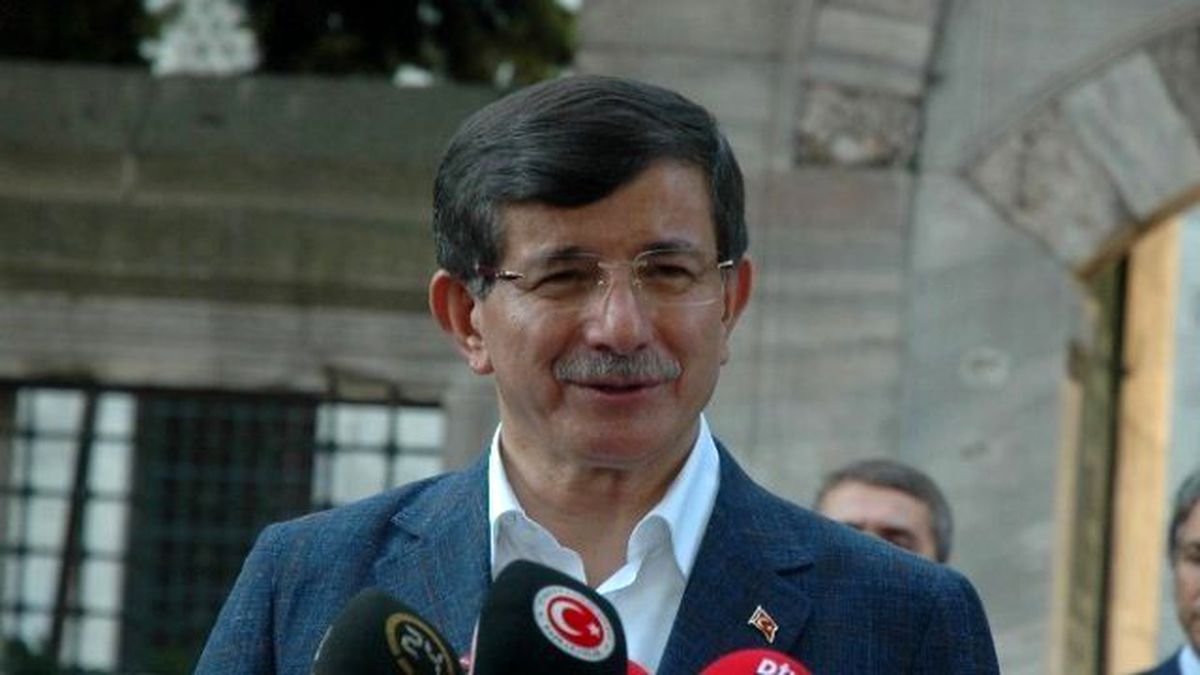 Davutoğlu: "Bayram Sonrası Koalisyon Görüşmeleri Devam Edecek"